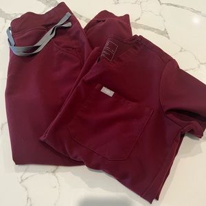 Figs Burgundy Scrub Set